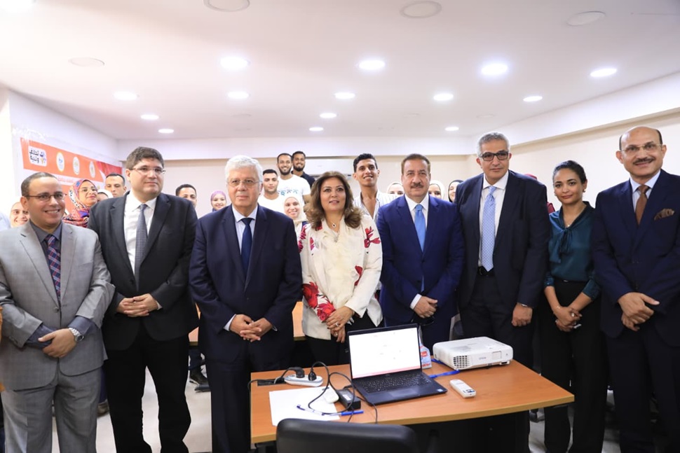 وزير التعليم العالي ومحافظ المنوفية ورئيس جامعة مدينة السادات يفتتحون ويتفقدون عددًا من المشروعات التعليمية والصحية بجامعة مدينة السادات بتكلفة 8 مليارات جنيه