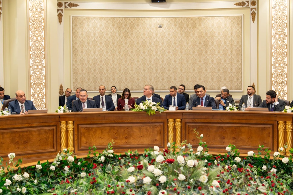 في إطار انعقاد مؤتمر ومعرض مصر الدولي للطاقة “إيجبس 2026”:  وزراء البترول والثروة المعدنية والتعليم العالي والبحث العلمي والشباب والرياضة يعقدون مائدة مستديرة لتمكين وتأهيل الكفاءات الشابة بقطاع الطاقة 