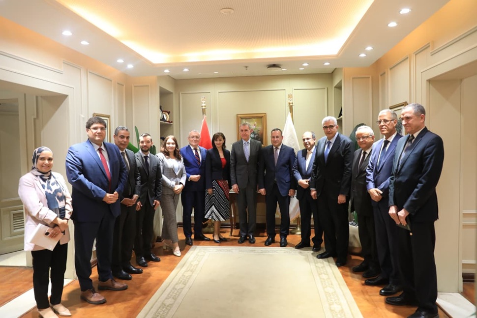 وزير التعليم العالي يبحث سبل تعزيز التعاون مع أمير رومانيا