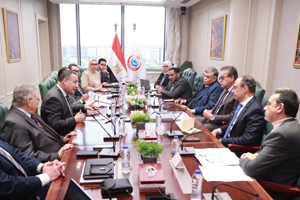 وزيرا الصحة والتعليم العالي يبحثان استراتيجية وطنية موسعة لتدريب وتأهيل الكوادر الطبية بكافة التخصصات الفنية والإدارية